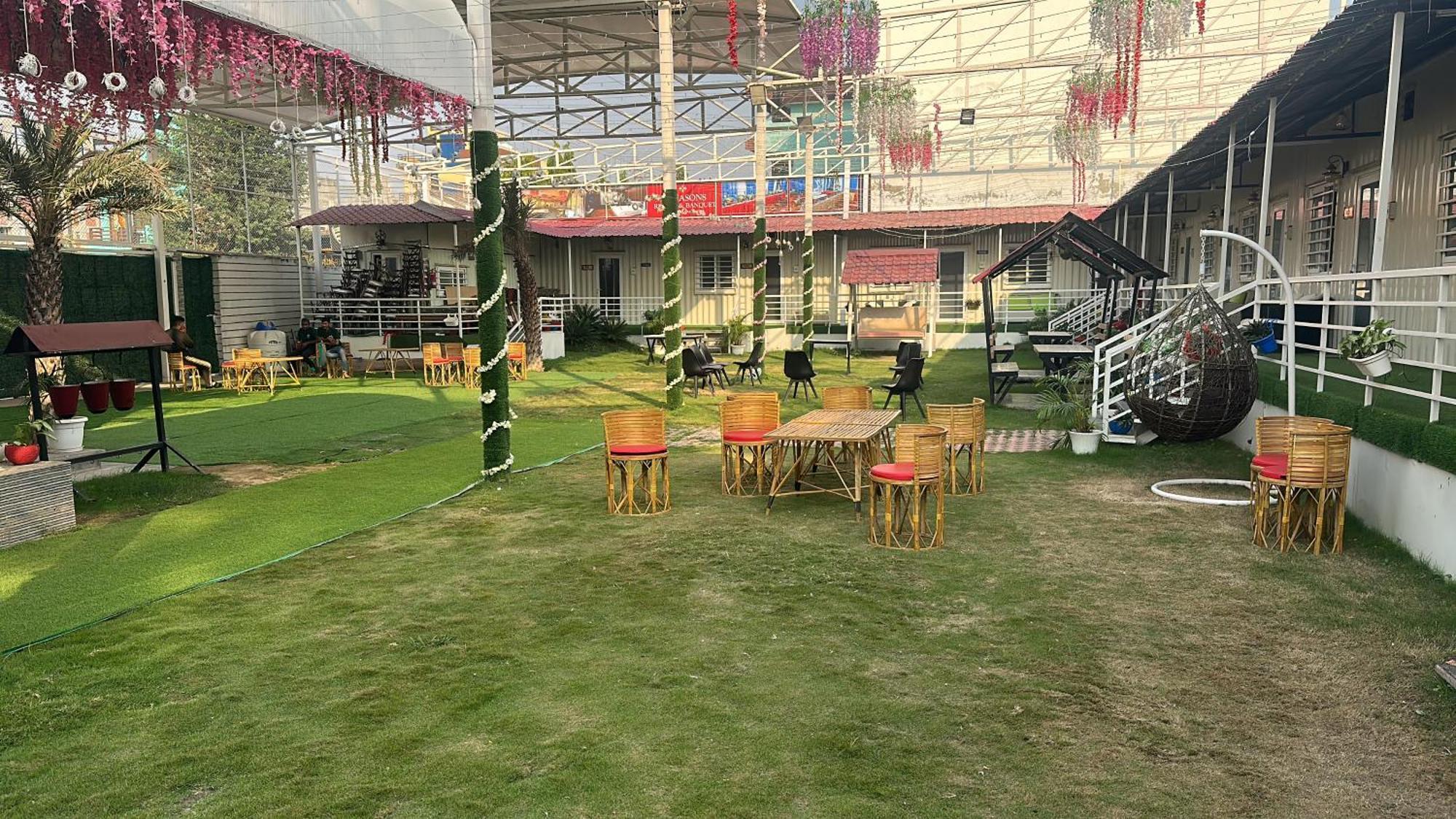 4 Seasons Resort By Jain Residency Sohna Buitenkant foto